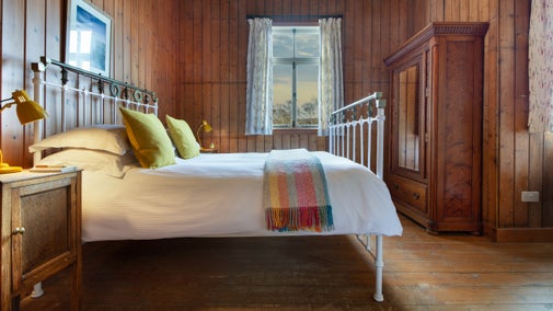 The double bedroom at 2 Heathland Cottages, Dorset